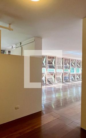 Apartamento à venda com 310m², 3 quartos e 2 vagas Apartamento à venda com 310m², 3 quartos e 2 vagasSala