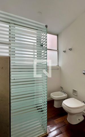 Apartamento à venda com 310m², 3 quartos e 2 vagas Apartamento à venda com 310m², 3 quartos e 2 vagasQuarto 2