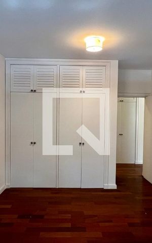 Apartamento à venda com 310m², 3 quartos e 2 vagas Apartamento à venda com 310m², 3 quartos e 2 vagasQuarto 1