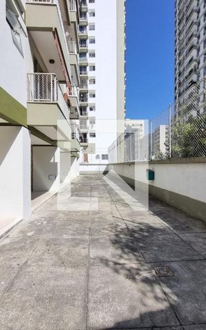 Apartamento para alugar com 71m², 2 quartos e 1 vaga Apartamento para alugar com 71m², 2 quartos e 1 vagaÁrea Comum - Playground