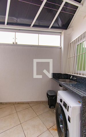Casa de condomínio à venda com 93m², 3 quartos e 1 vagaLavanderia 