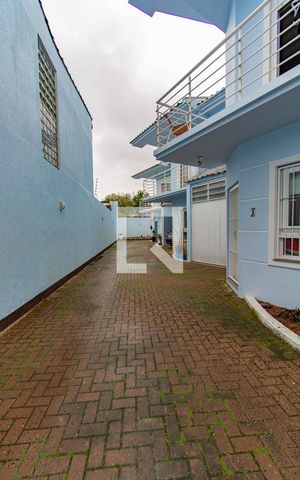 Casa de condomínio à venda com 93m², 3 quartos e 1 vagaÁrea externa