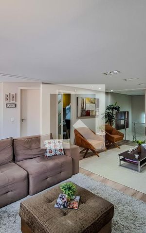 Casa à venda com 246m², 4 quartos e 2 vagas Casa à venda com 246m², 4 quartos e 2 vagassala estar tv