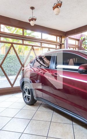 Casa à venda com 125m², 3 quartos e 2 vagasGaragem