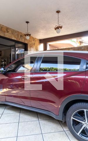 Casa à venda com 125m², 3 quartos e 2 vagasGaragem
