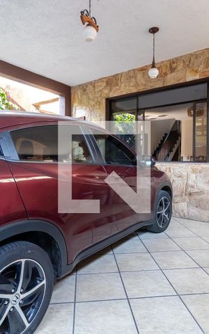 Casa à venda com 125m², 3 quartos e 2 vagasGaragem