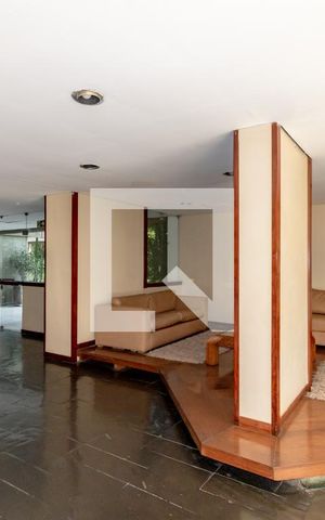 Apartamento à venda com 110m², 3 quartos e 2 vagas Apartamento à venda com 110m², 3 quartos e 2 vagasÁrea comum - Hall de entrada