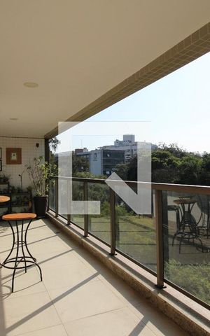 Apartamento à venda com 112m², 3 quartos e 2 vagasSala - Varanda