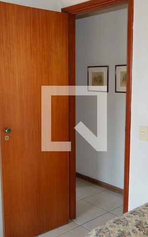 Apartamento à venda com 75m², 3 quartos e 2 vagasSuíte