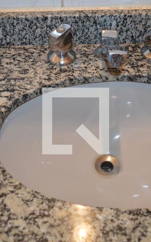 Apartamento à venda com 75m², 3 quartos e 2 vagasBanheiro