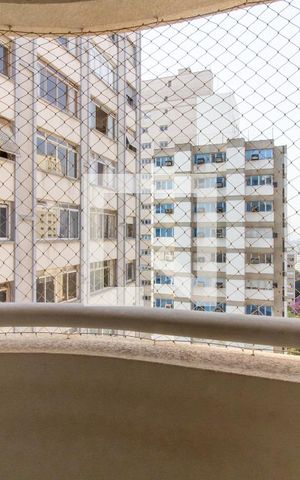 Apartamento para alugar com 33m², 1 quarto e 2 vagas Apartamento para alugar com 33m², 1 quarto e 2 vagasVaranda