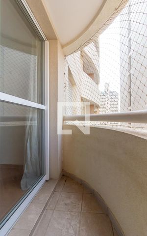 Apartamento para alugar com 33m², 1 quarto e 2 vagas Apartamento para alugar com 33m², 1 quarto e 2 vagasVaranda