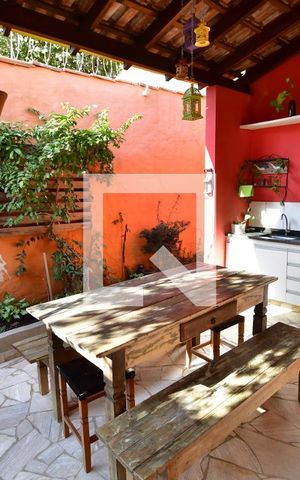 Casa à venda com 118m², 2 quartos e 1 vagaChurrasqueira