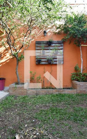 Casa à venda com 118m², 2 quartos e 1 vagaJardim