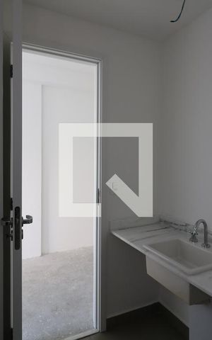 Apartamento à venda com 161m², 3 quartos e 3 vagasBanheiro da Suíte 2
