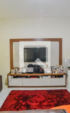 Casa à venda com 192m², 3 quartos e 3 vagasSala