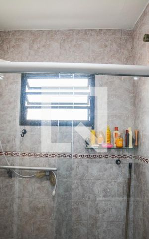 Casa à venda com 192m², 3 quartos e 3 vagasBanheiro 1