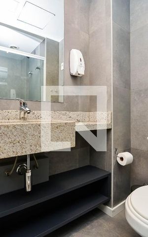 Studio à venda com 26m², 1 quarto e 1 vaga Studio à venda com 26m², 1 quarto e 1 vagaBanheiro