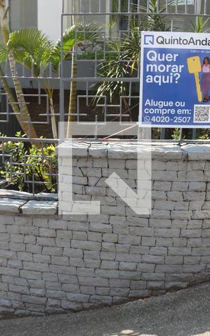 Casa à venda com 180m², 2 quartos e 2 vagasPlaquinha