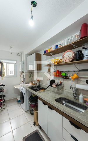 Apartamento à venda com 45m², 2 quartos e 1 vagaCozinha e Área de Serviço