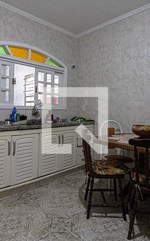 Casa à venda com 137m², 3 quartos e 2 vagas Casa à venda com 137m², 3 quartos e 2 vagassala de jantar