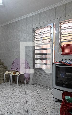 Casa à venda com 137m², 3 quartos e 2 vagas Casa à venda com 137m², 3 quartos e 2 vagascozinha