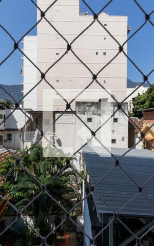 Apartamento à venda com 61m², 2 quartos e 1 vaga Apartamento à venda com 61m², 2 quartos e 1 vagaÁrea de Serviço Vista
