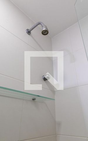 Apartamento à venda com 61m², 2 quartos e 1 vaga Apartamento à venda com 61m², 2 quartos e 1 vagaBanheiro Social