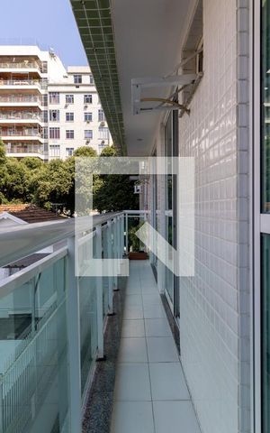 Apartamento à venda com 61m², 2 quartos e 1 vaga Apartamento à venda com 61m², 2 quartos e 1 vagaSala Varanda