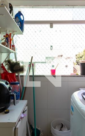 Apartamento à venda com 61m², 2 quartos e 1 vaga Apartamento à venda com 61m², 2 quartos e 1 vagaÁrea de Serviço