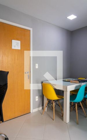 Apartamento à venda com 61m², 2 quartos e 1 vaga Apartamento à venda com 61m², 2 quartos e 1 vagaSala