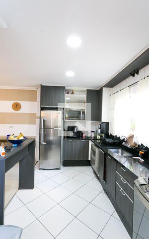 Casa à venda com 130m², 3 quartos e 4 vagasCozinha