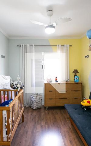 Casa à venda com 130m², 3 quartos e 4 vagassuíte 2
