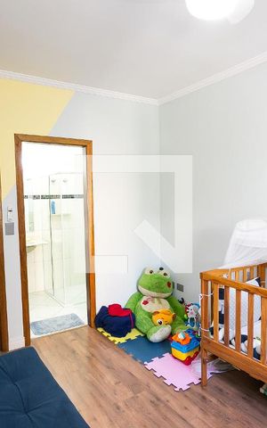 Casa à venda com 130m², 3 quartos e 4 vagassuíte 2