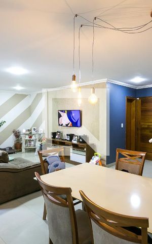 Casa à venda com 130m², 3 quartos e 4 vagassala