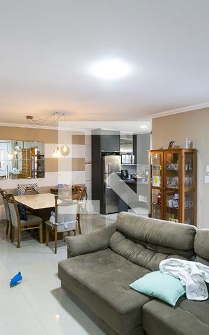 Casa à venda com 130m², 3 quartos e 4 vagassala