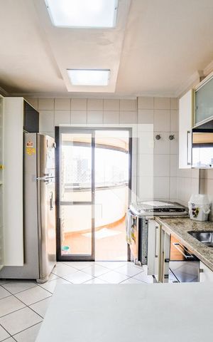 Apartamento à venda com 140m², 3 quartos e 2 vagasCozinha