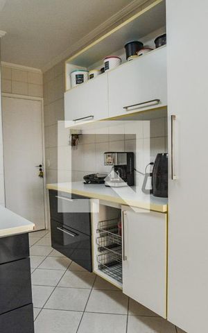 Apartamento à venda com 140m², 3 quartos e 2 vagasCozinha