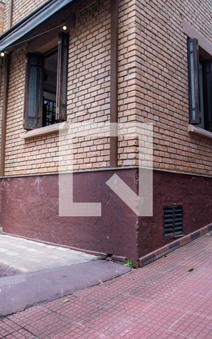 Casa à venda com 230m², 4 quartos e 2 vagas Casa à venda com 230m², 4 quartos e 2 vagasQuintal 3