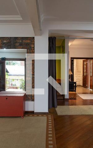 Casa à venda com 230m², 4 quartos e 2 vagas Casa à venda com 230m², 4 quartos e 2 vagasSala 1