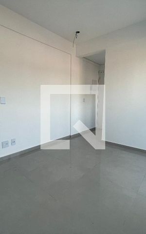 Apartamento à venda com 71m², 1 quarto e sem vaga Apartamento à venda com 71m², 1 quarto e sem vagaSala