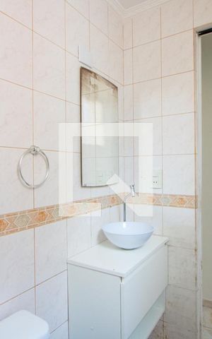 Apartamento para alugar com 55m², 2 quartos e 1 vaga Apartamento para alugar com 55m², 2 quartos e 1 vagaBanheiro