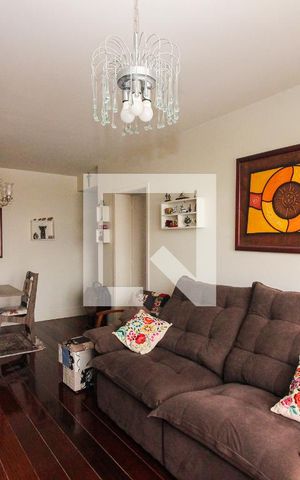 Apartamento à venda com 102m², 3 quartos e 1 vaga Apartamento à venda com 102m², 3 quartos e 1 vagaSala