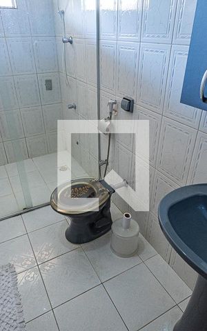 Casa à venda com 350m², 3 quartos e 2 vagas Casa à venda com 350m², 3 quartos e 2 vagasSuite
