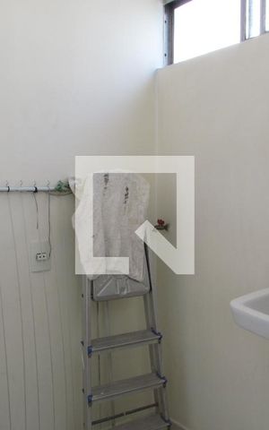 Apartamento para alugar com 71m², 2 quartos e 1 vagaÁrea de Serviço