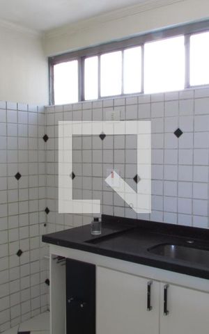 Apartamento para alugar com 71m², 2 quartos e 1 vagaCozinha