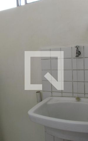 Apartamento para alugar com 71m², 2 quartos e 1 vagaÁrea de Serviço