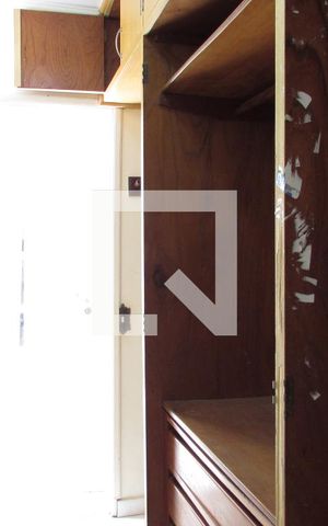 Apartamento para alugar com 71m², 2 quartos e 1 vagaSuíte - closet