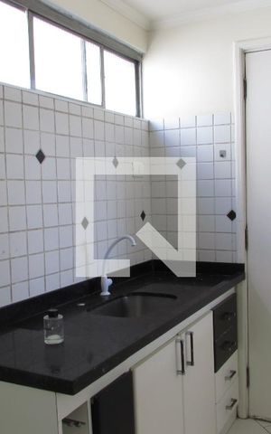 Apartamento para alugar com 71m², 2 quartos e 1 vagaCozinha
