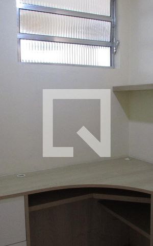 Apartamento para alugar com 71m², 2 quartos e 1 vagaCorredor e Office